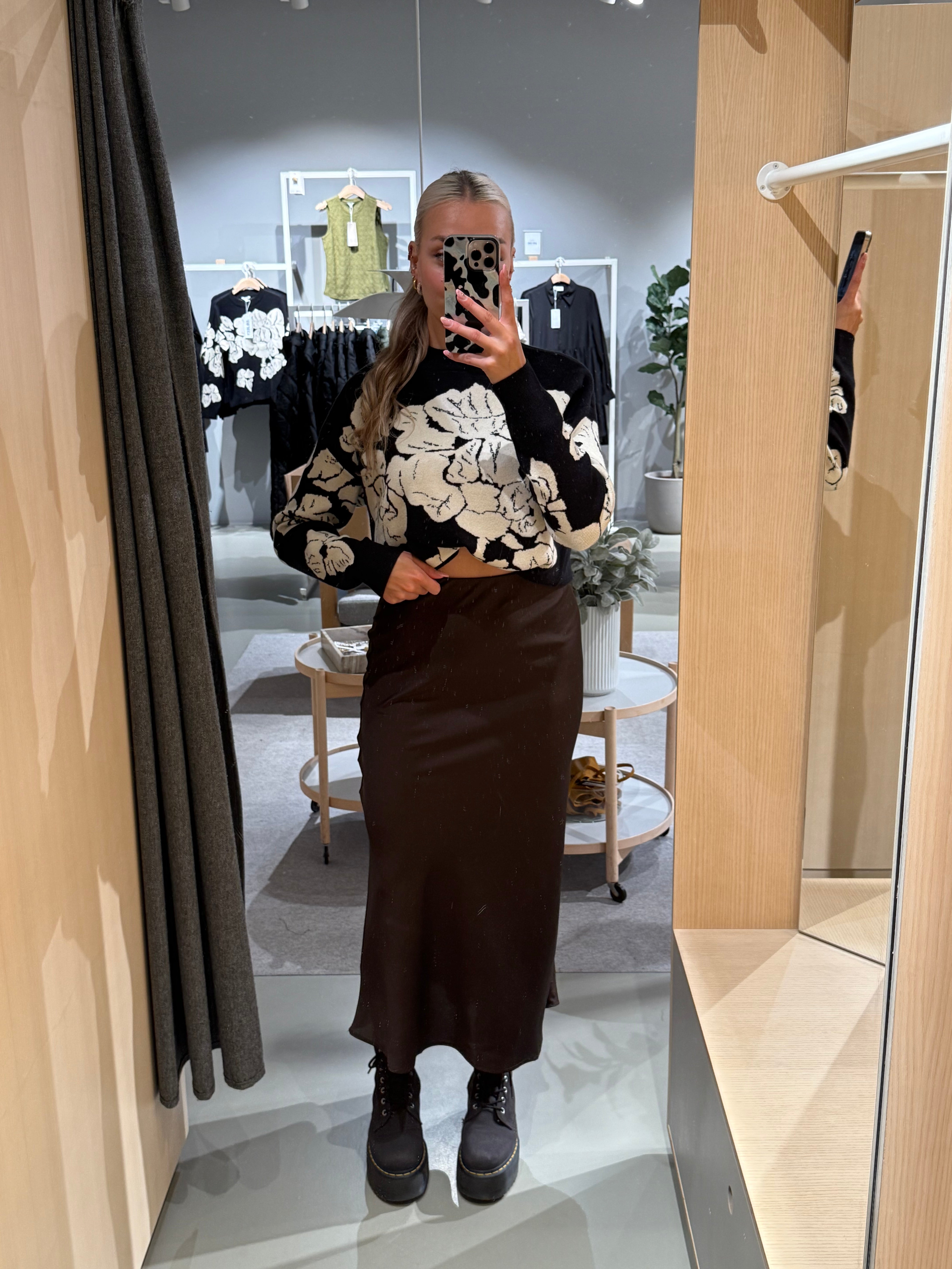 VIELLETTE Midi Skirt - Coffee Bean